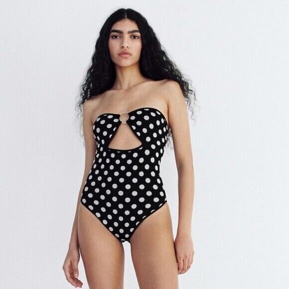 NWOT Zara black & white polka dot print ribbed bodysuit w/ ring accent & cut out - Picture 5 of 12